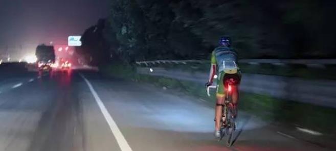 Here are some things to keep in mind when cycling at night - Croc Lights®